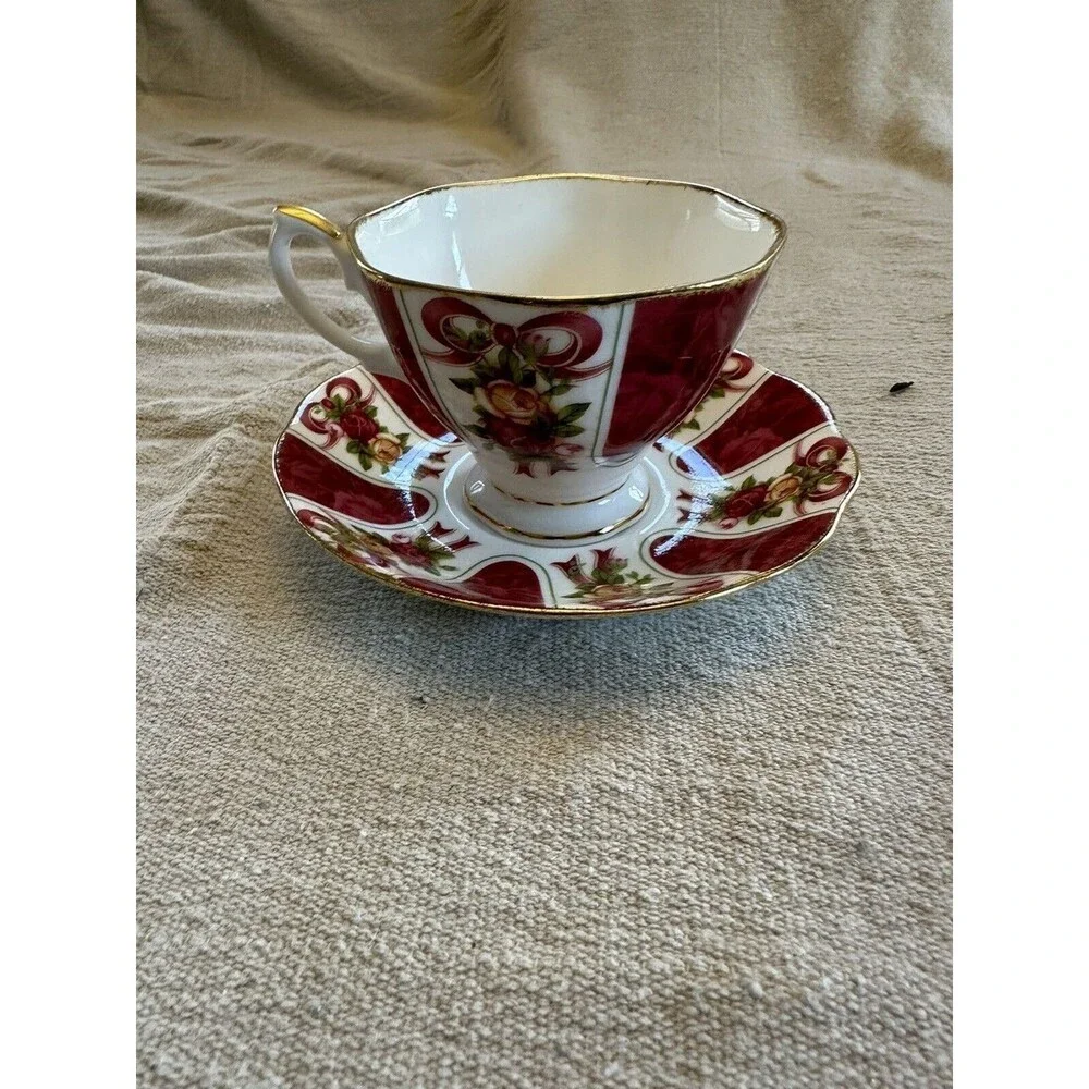 Royal Albert this vintage